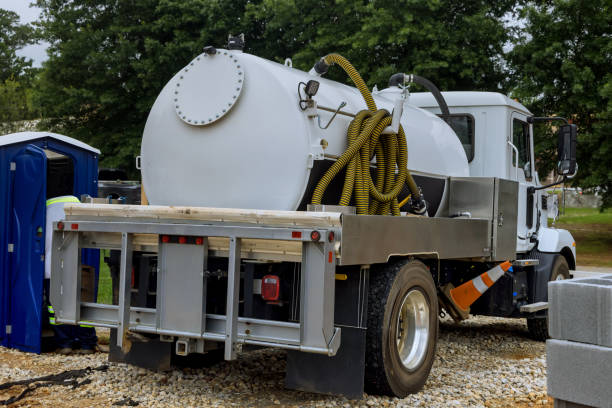 Portable Toilet Options We Offer in East Alton, IL